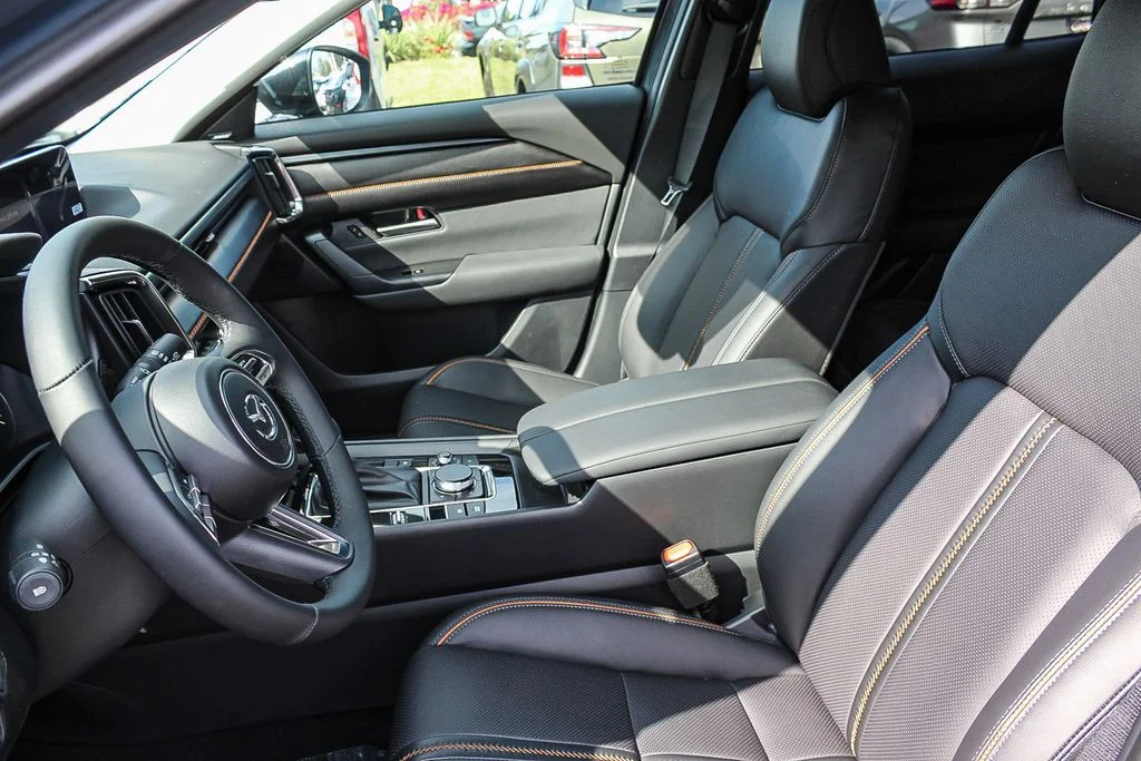 2025 Mazda CX-50 Premium Plus - Photo 17