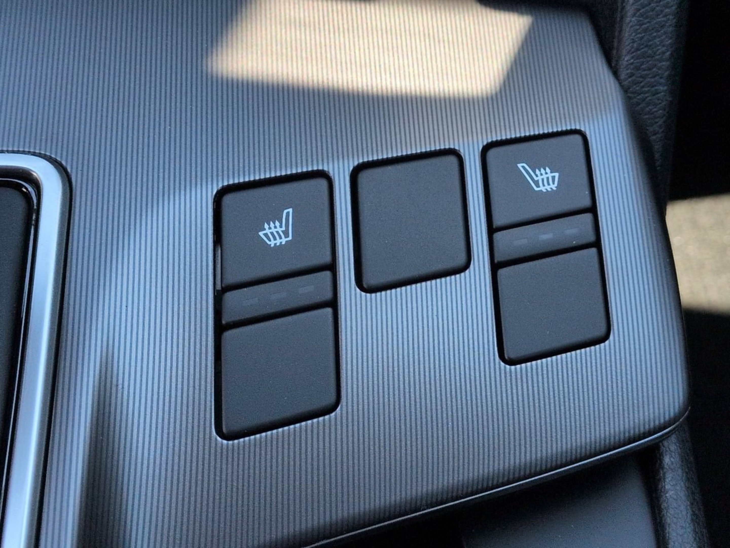 New 2026 Wolf Gray Kia EX image 17