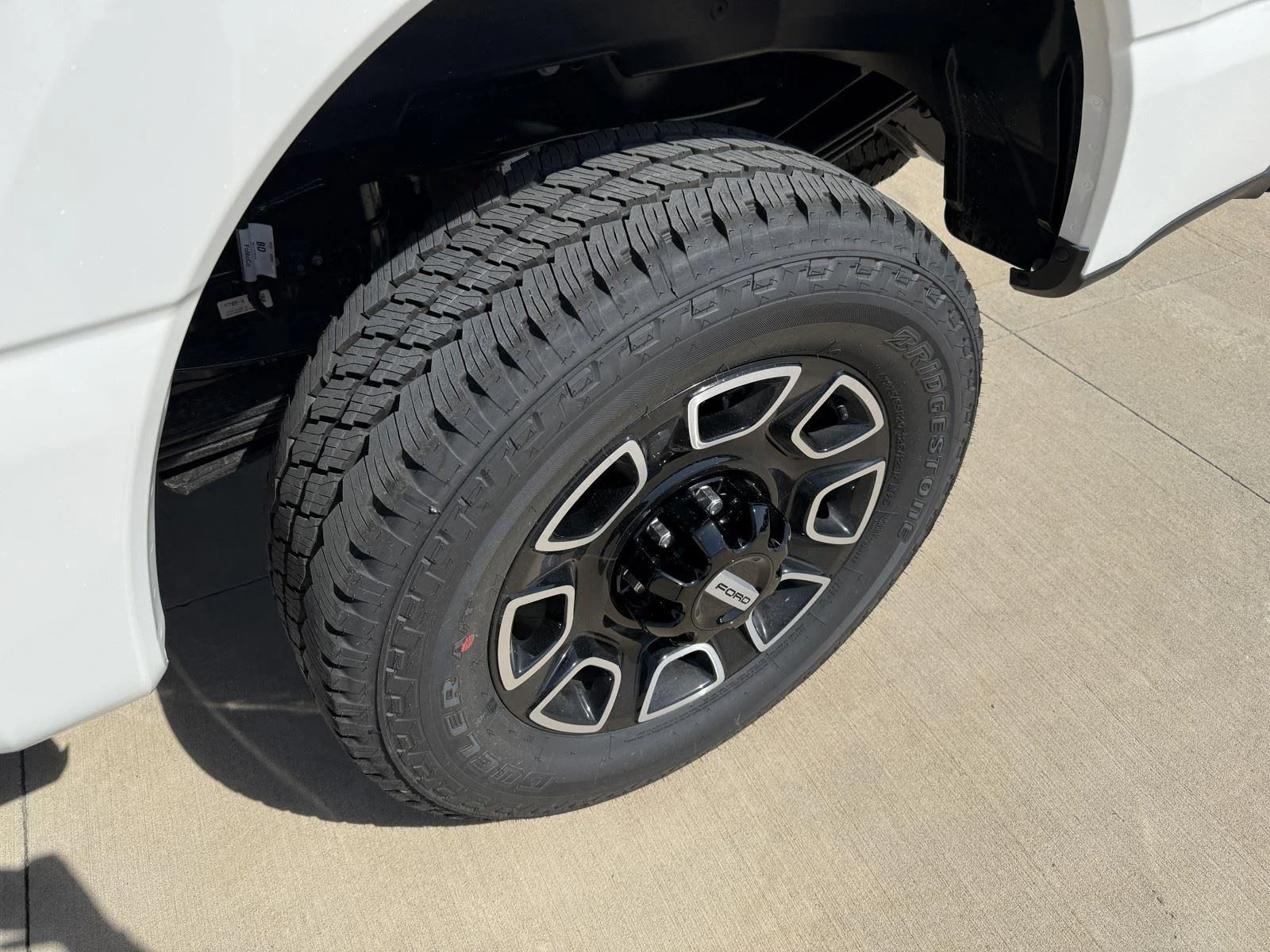 New 2026 Star White Metallic Tri-Coat Ford F-250® Platinum® image 6