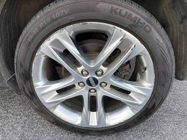 Used 2019 Black Lincoln Reserve image 11