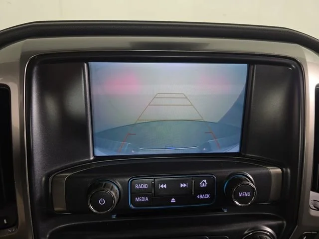 Used 2019 IRIDESCENT PEARL TRICOAT Chevrolet LTZ image 18