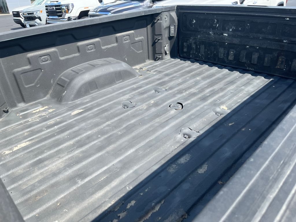 Used 2022 Silver Chevrolet High Country image 10