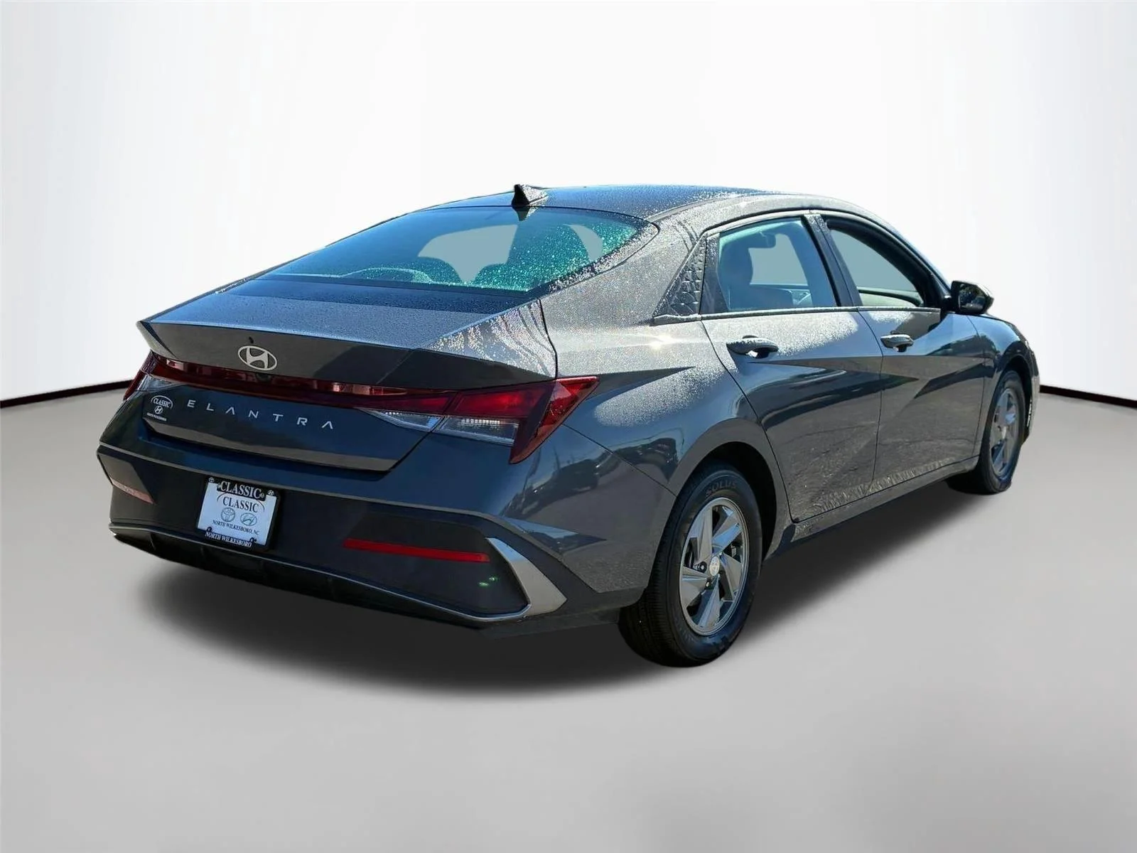 Used 2024 Ecotronic Gray Hyundai SE image 6