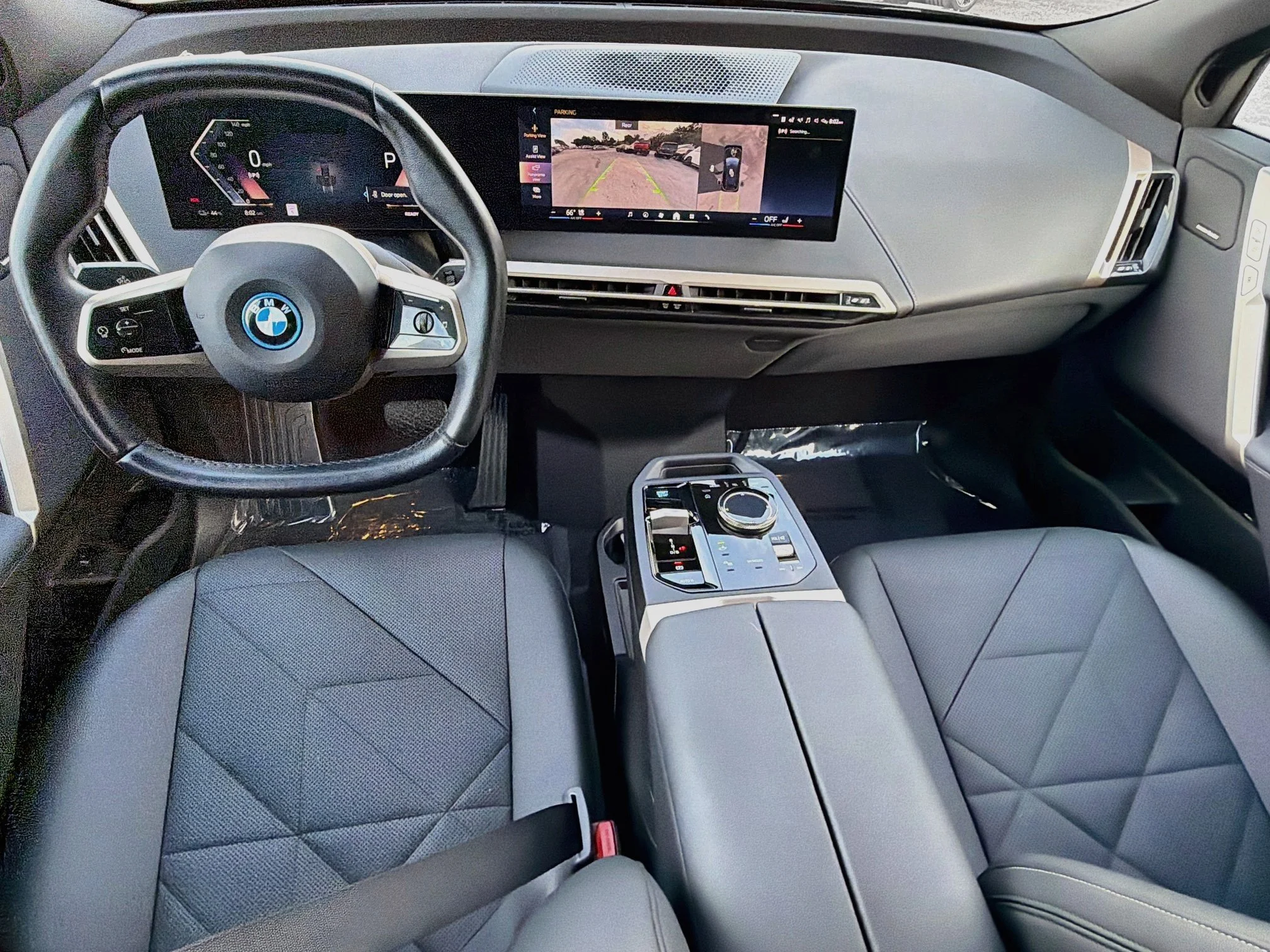 Certified Used 2024 Black Sapphire Metallic BMW xDrive50 image 16