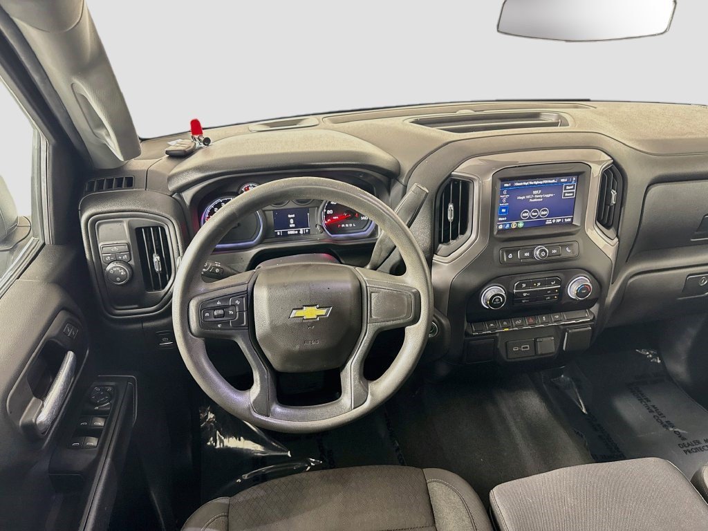 Used 2022 Summit White Chevrolet Custom image 12