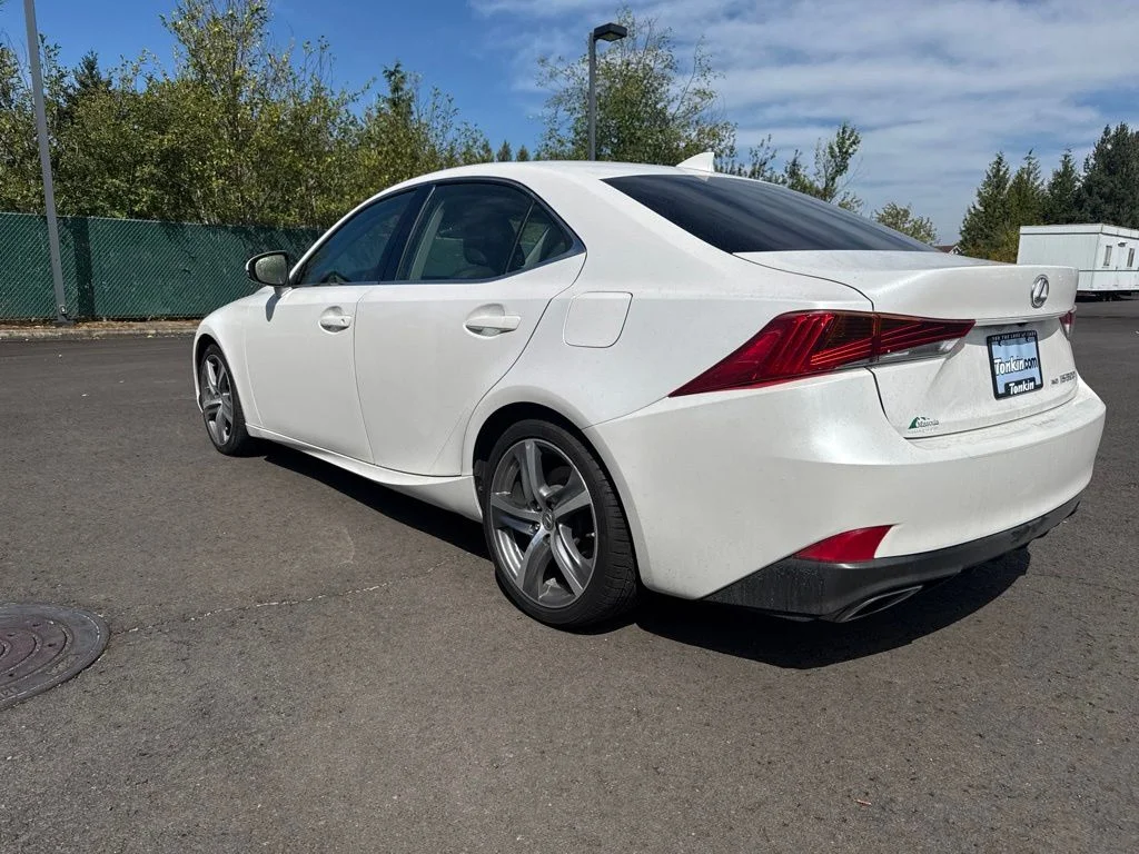 Used 2018 Eminent White Pearl Lexus 300 image 5