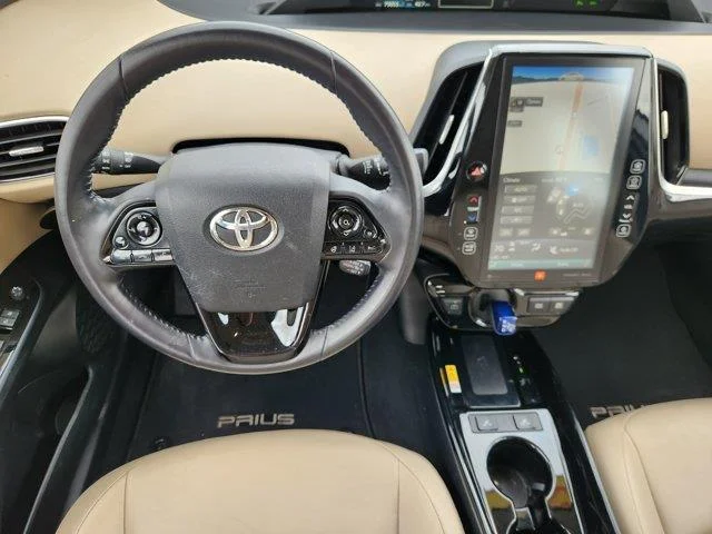 Used 2022 White . Toyota Limited image 26