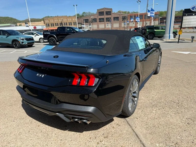 2025 Ford Mustang GT Premium Convertible - Photo 7