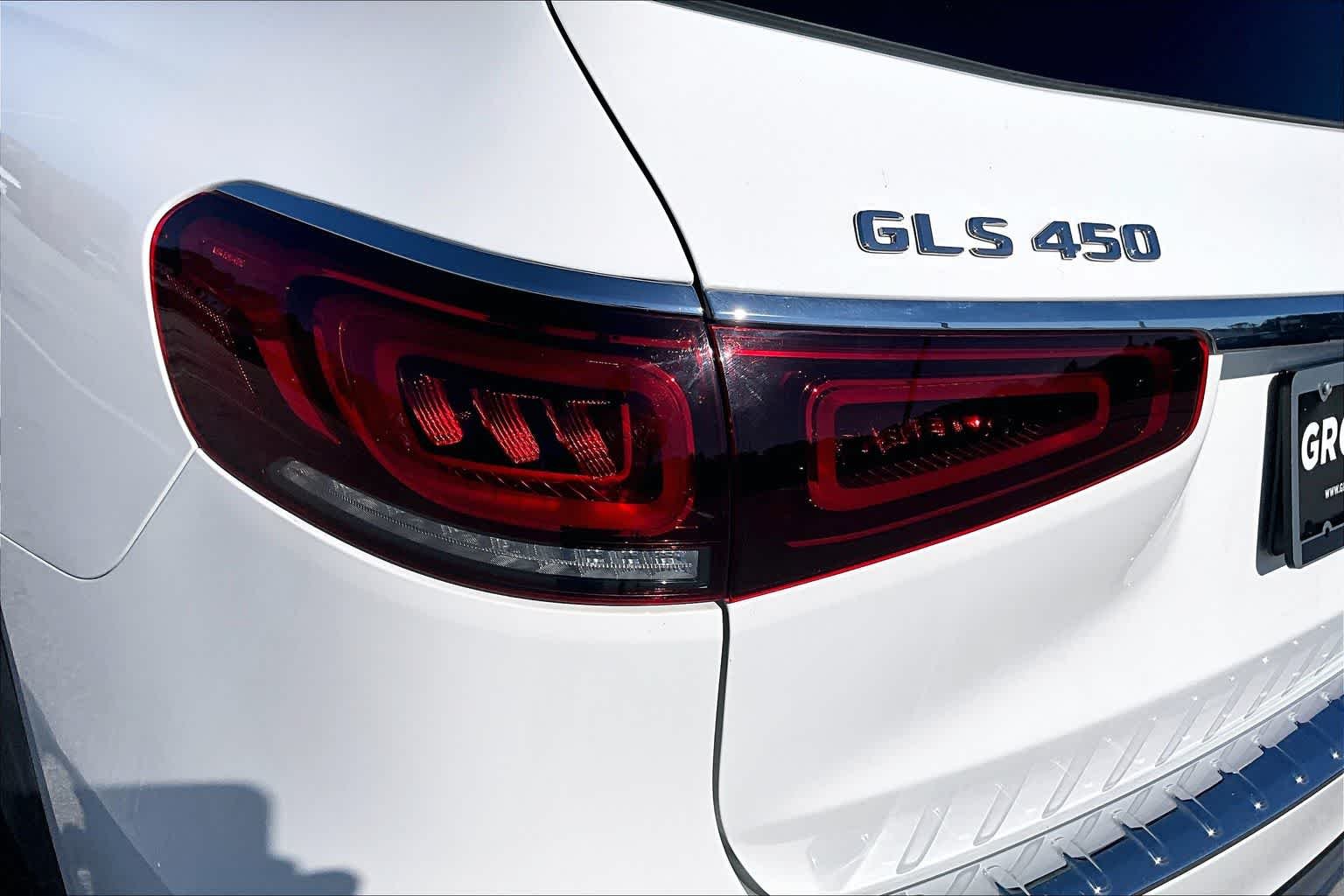 Used 2022 Polar White Mercedes-Benz GLS 450 image 29
