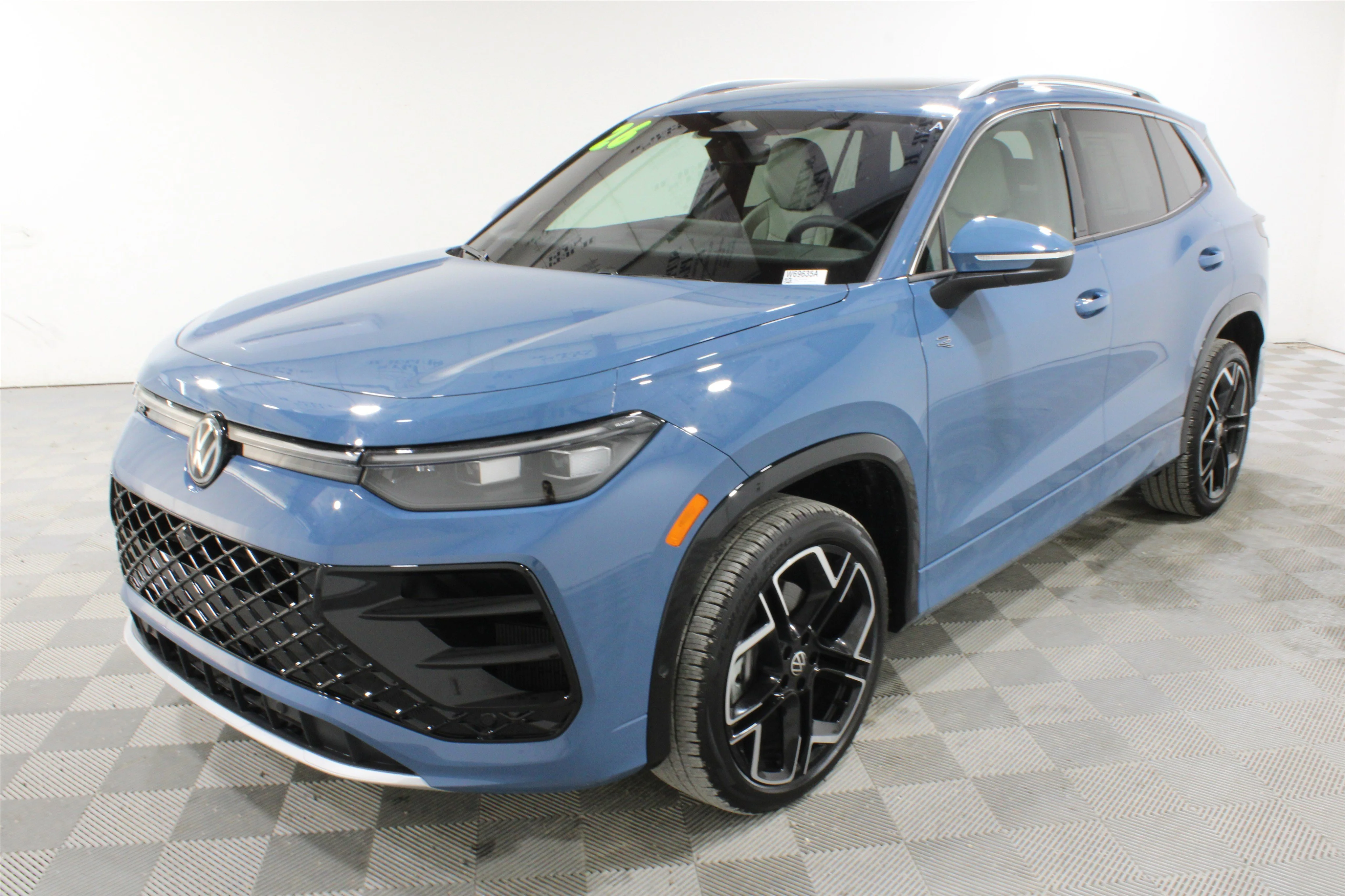 2026 Volkswagen Tiguan SEL R-LINE TURBO - Photo 31