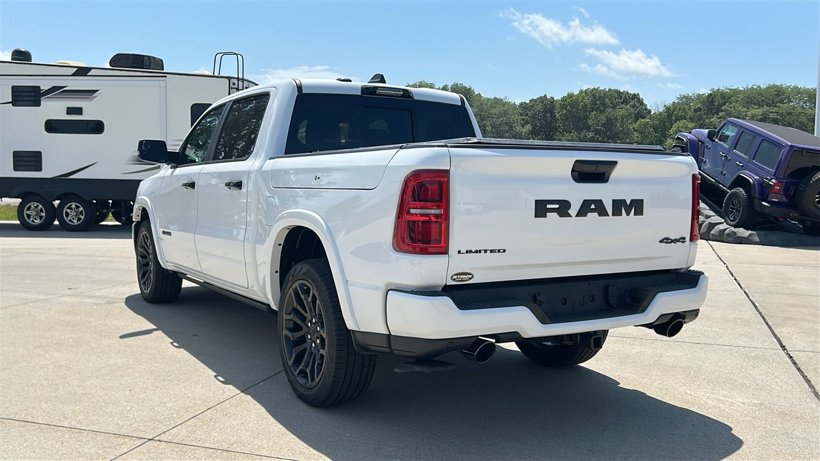 New 2026 Bright White Clear-Coat Exterior Paint RAM Limited image 6