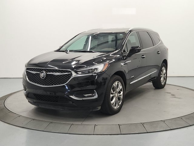 Used 2018 Black Buick Avenir image 4