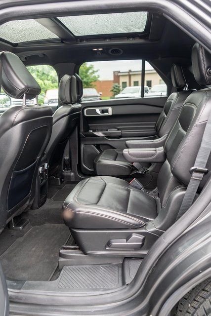 Used 2020 Magnetic Ford XLT image 11