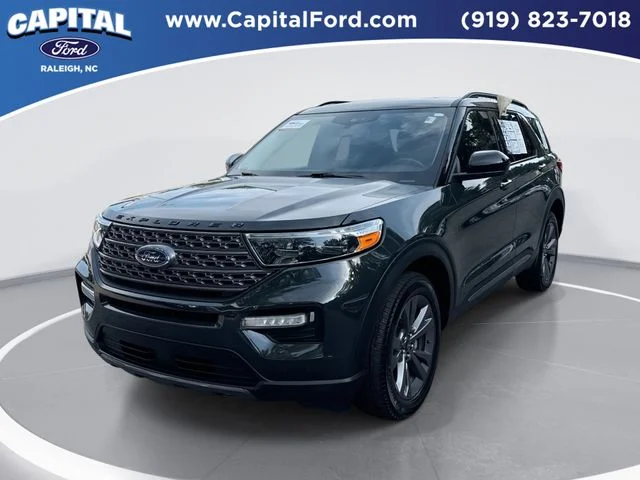 Used 2023 Green Ford XLT image 1