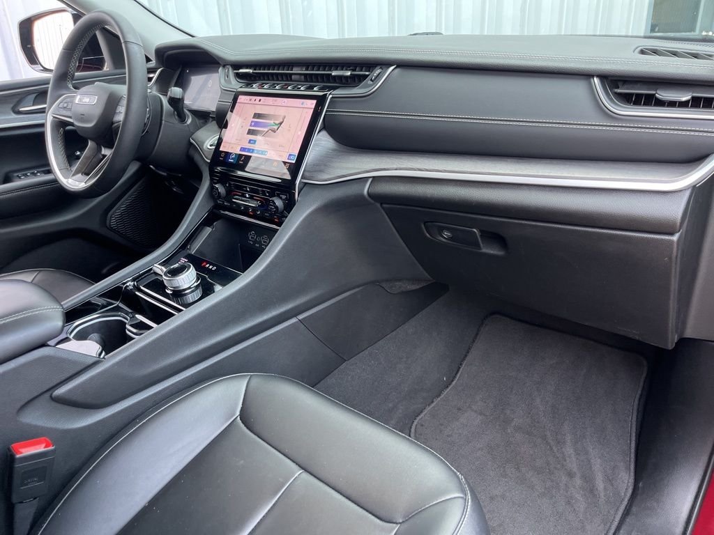 Used 2023 Velvet Jeep Limited image 42