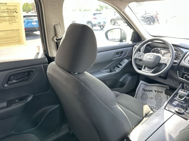 Certified Used 2025 Black Nissan S image 15