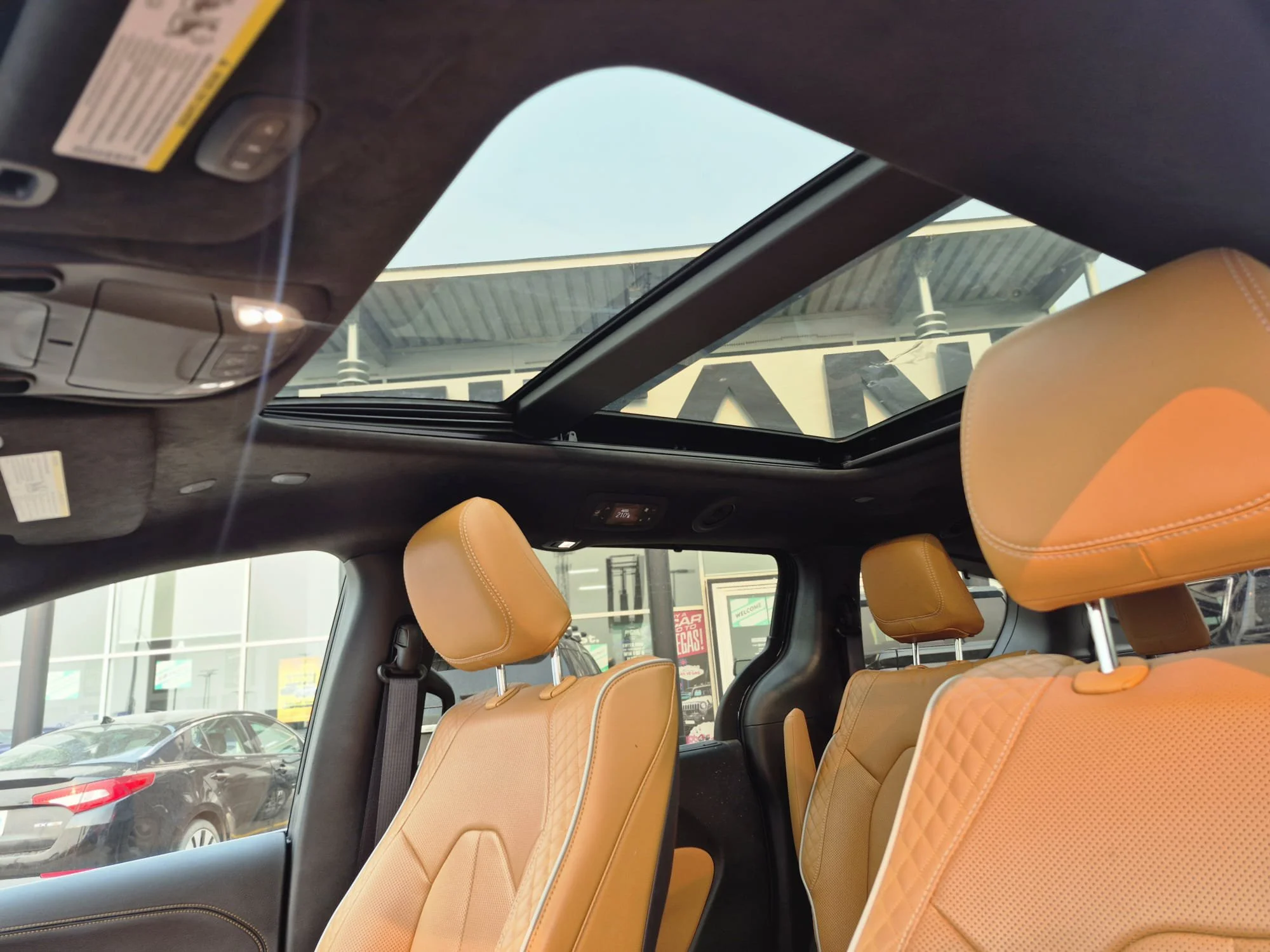 Certified Used 2023 Fathom Blue Pearl Chrysler Pinnacle*7 Pass | Cooled Leather | Rear Seat TVs | Nav | 360 Cam | Pano Roof | Htd Wheel | CarPlay image 9