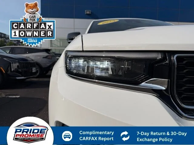 Used 2025 White Jeep Limited image 10