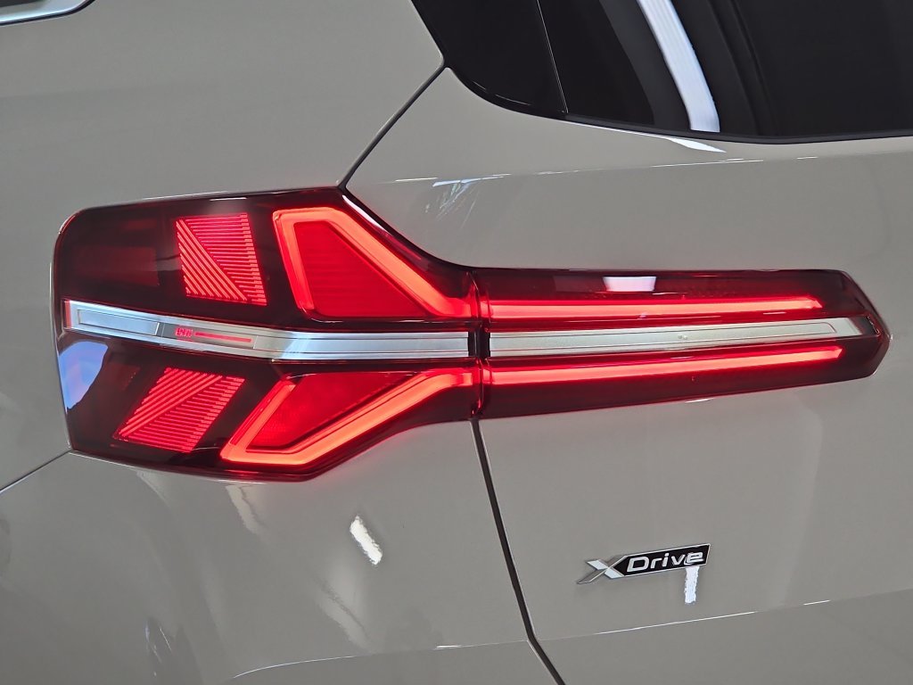 New 2026 Dune Grey Metallic BMW 30 xDrive image 22