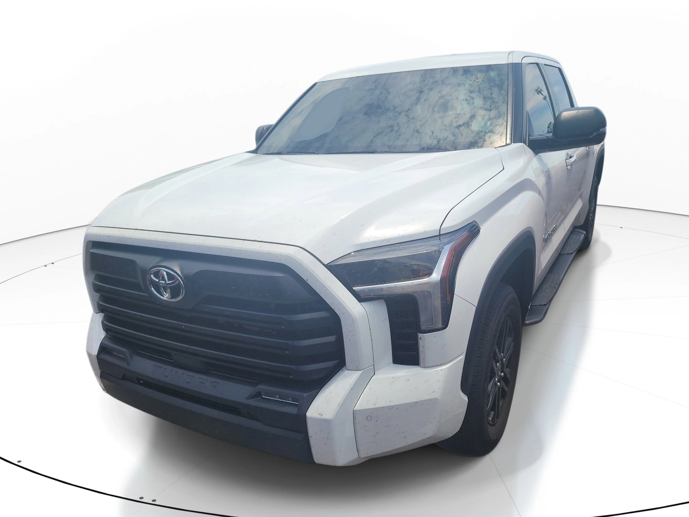 Used 2024 Ice Toyota SR5 image 3