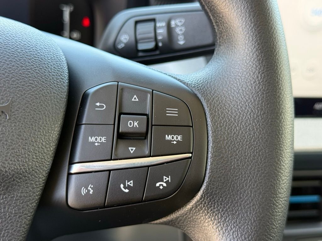 New 2026 Oxford White Ford XLT image 12