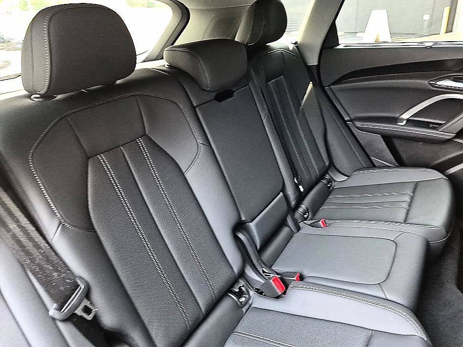 Used 2025 Black Audi Premium Plus image 32