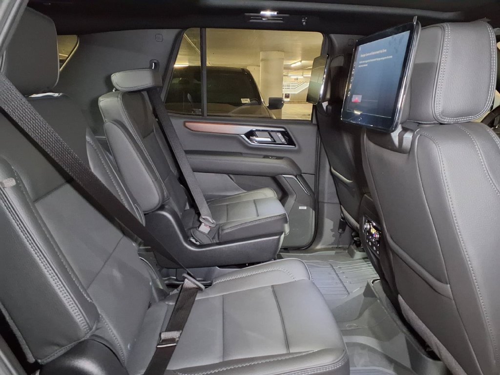 2026 GMC Yukon Denali - Photo 7
