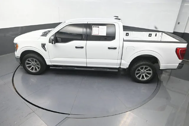 Used 2021 White Ford XLT image 14