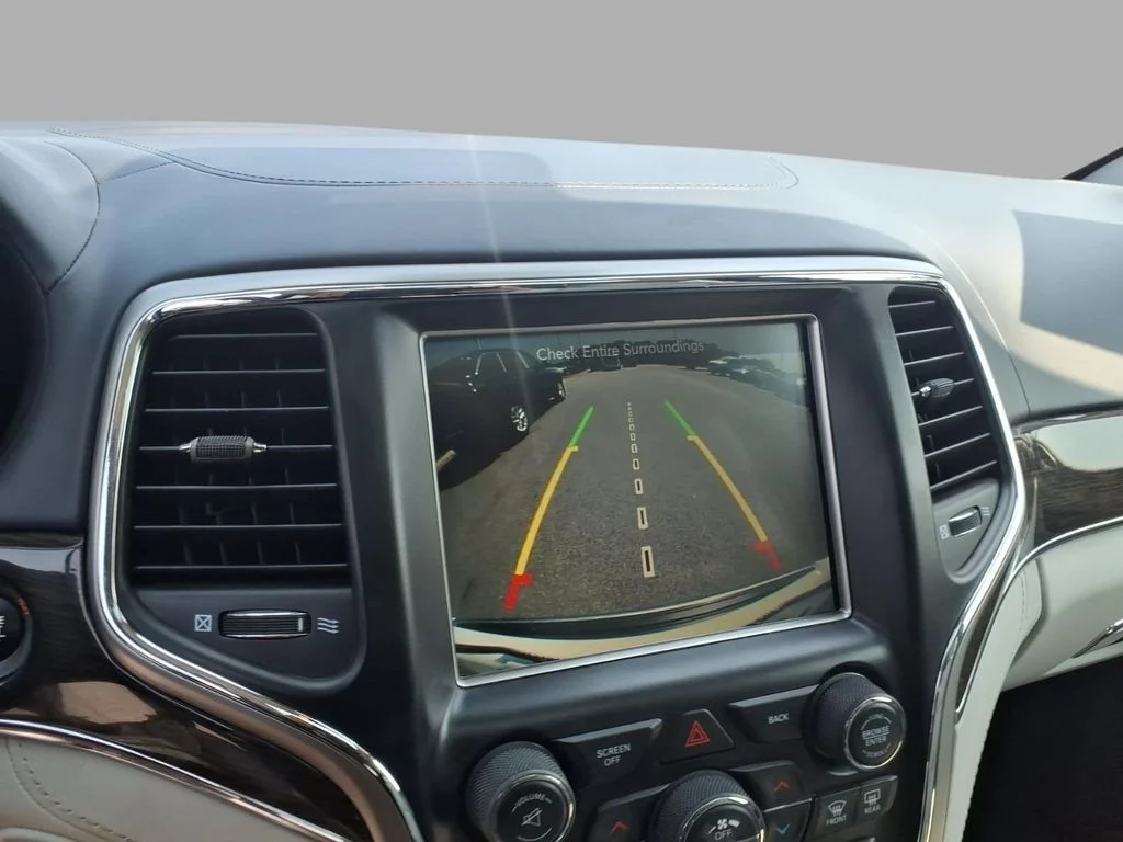 Used 2017 White Jeep Summit image 21