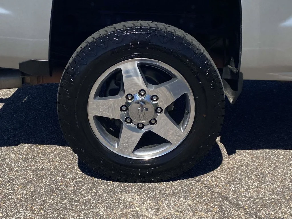 Certified Used 2018 Silver Chevrolet LTZ image 11