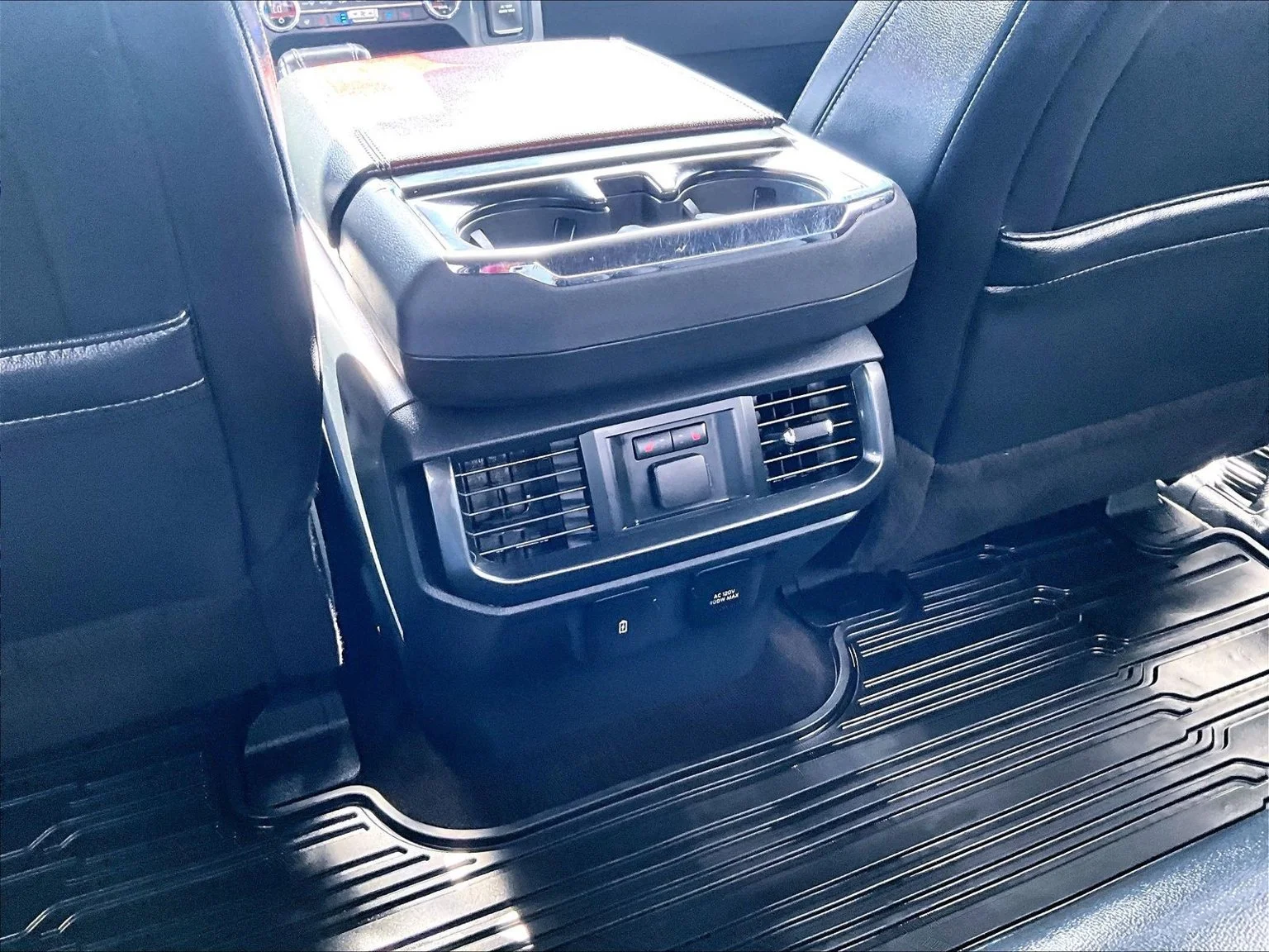 Used 2021 Red Ford Lariat image 34
