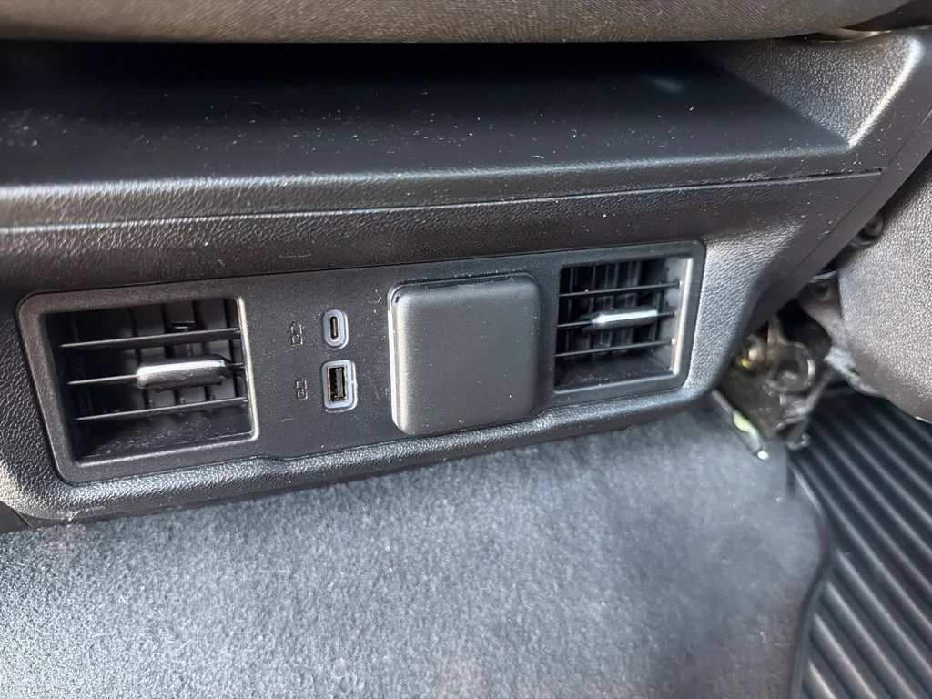 Used 2022 ONYX BLACK GMC SLE image 30