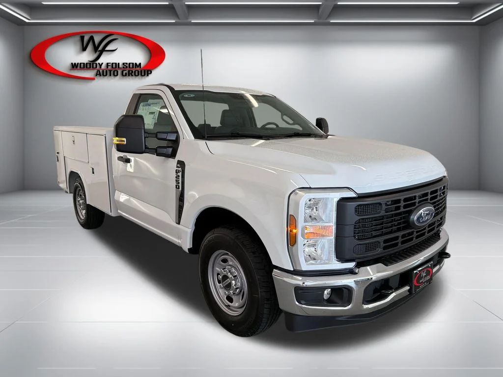 New 2026 Oxford White Ford F-250® XL image 3