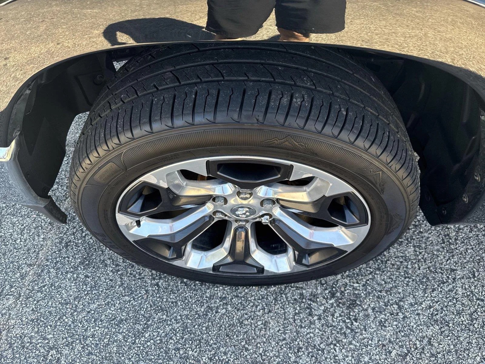 Used 2019 Diamond Black Crystal Pearlcoat Ram Limited image 26
