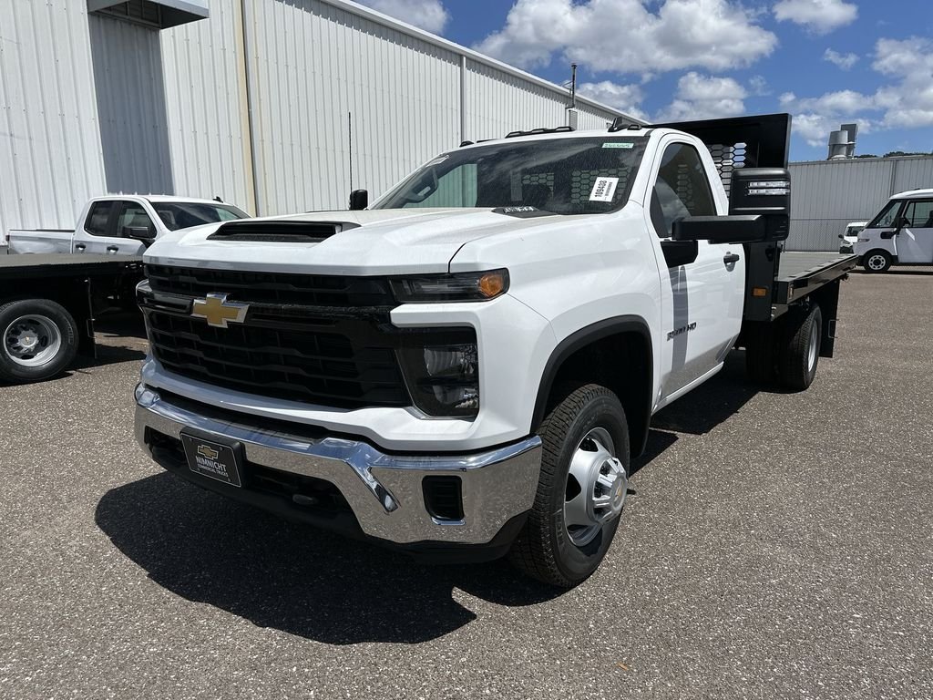 New 2026 Summit White Chevrolet Work Truck image 12