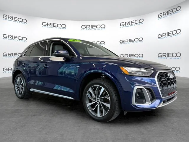 2022 Audi Q5 45 Premium's photo