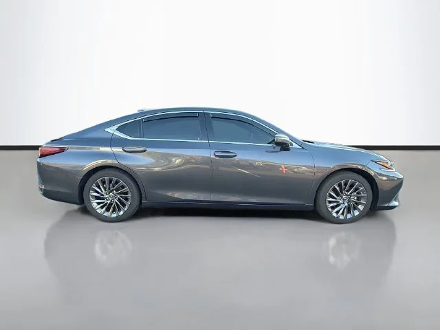 Certified Used 2025 Gray Lexus 300h Ultra Luxury image 8