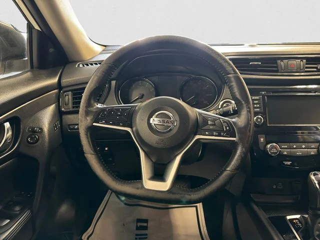 Used 2018 White Nissan SV image 13