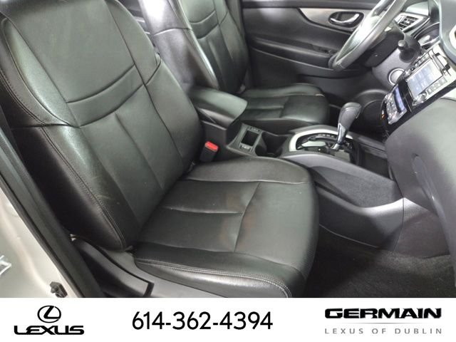 Used 2016 Silver Nissan SL image 28