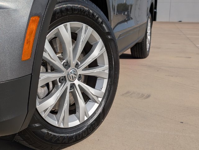 Used 2019 Volkswagen Tiguan SE with VIN 3VV2B7AX9KM107136 for sale in Buda, TX