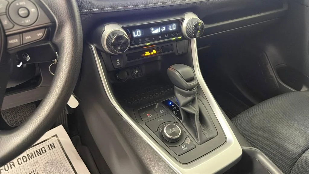 Used 2025 Silver Toyota LE image 22