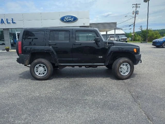 Used 2009 Black Hummer Base image 31