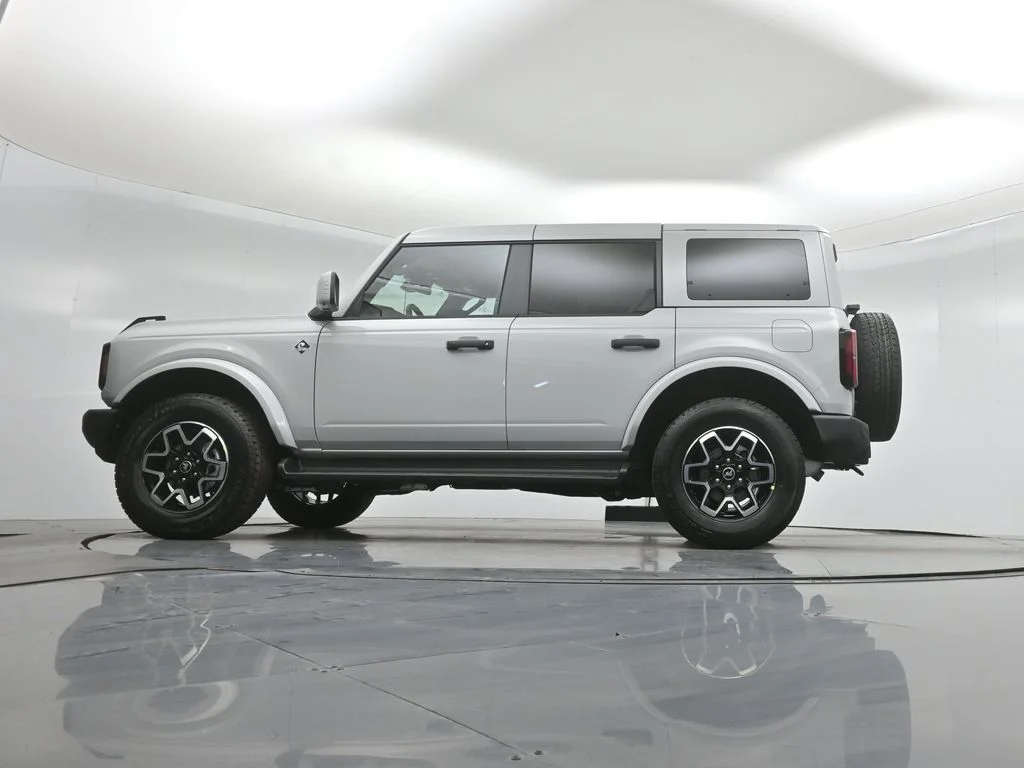 New 2026 Avalanche Gray Ford Outer Banks image 51