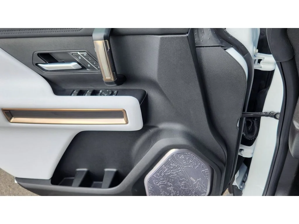 2025 GMC HUMMER EV 3X - Photo 12