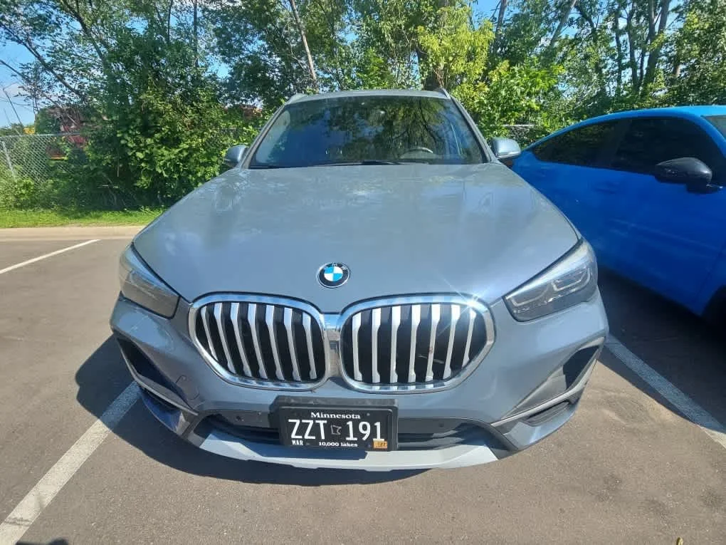 Used 2020 Storm Bay Metallic BMW xDrive28i image 2