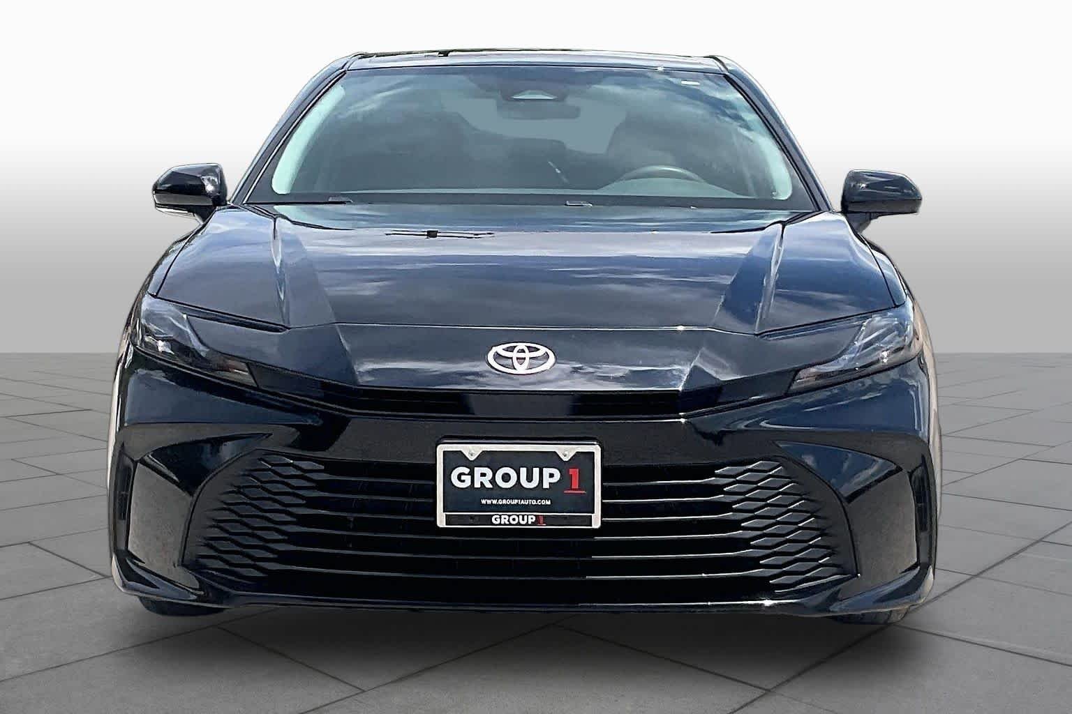 Used 2025 Midnight Black Metallic Toyota LE image 4