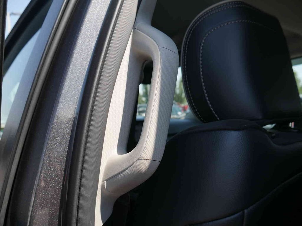 Certified Used 2022 Gray Ram Laramie image 17