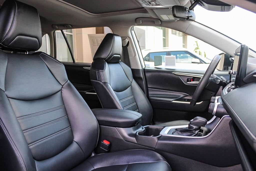Used 2023 Beige Toyota XLE Premium image 15