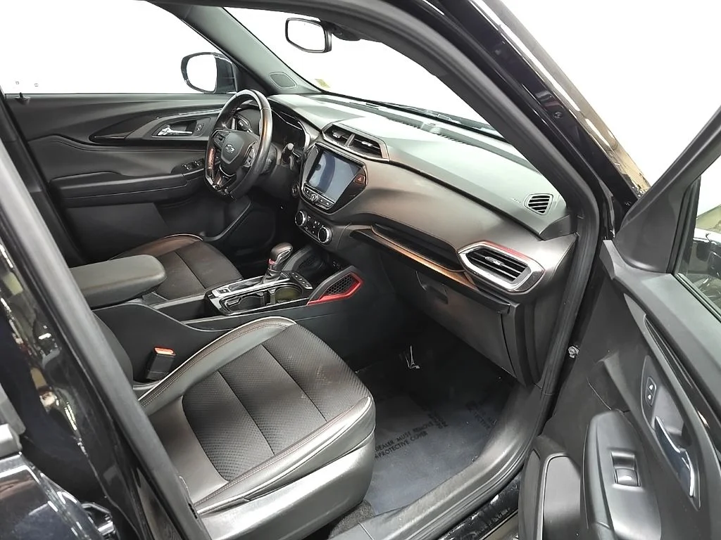 Used 2021 Black Chevrolet RS image 15
