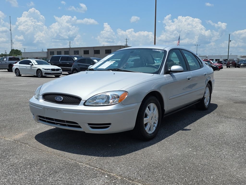 Used 2007 Silver Frost Clearcoat Metallic Ford SEL image 4
